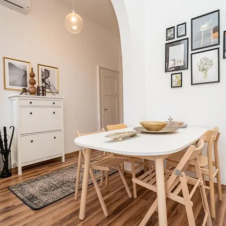 Apartment Milan